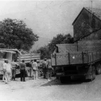 Barikada v Dolnjih Ležečah, 26. junij 1991, nekaj pred 14. uro