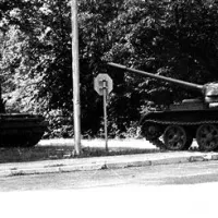 Tanki so 26. junija 1991 ob 17. 30 pripeljali do Lipice tudi po stranskih poteh