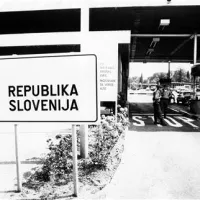 Mednarodni mejni prehod Škofije je bil 26. junija 1991 ob 17. uri še v slovenskih rokah