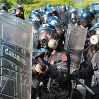 V Italiji  so se spopadli zaradi železnice