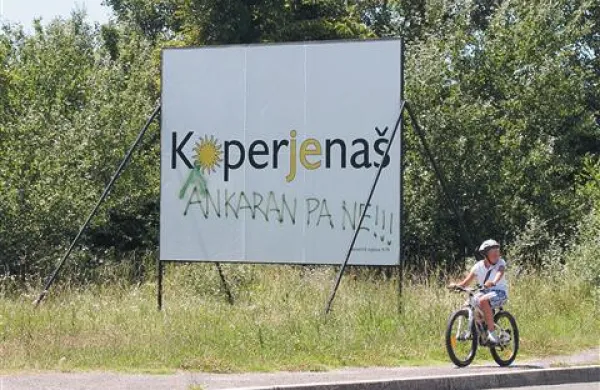 Čigav je Ankaran?