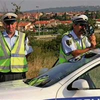 Policisti bodo s 1. julijem dobili večja pooblastila. (Foto: Danijel Cek)