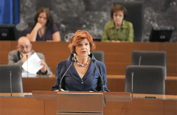 Majda Širca je včeraj zakon zagovarjala v DZ.