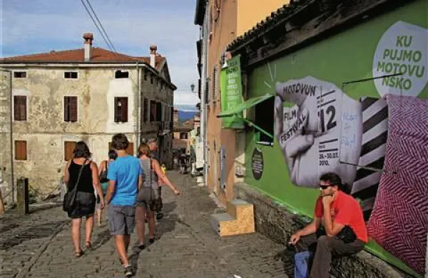 Utrinek z lanskega motovunskega filmskega festivala (Foto: Maja Pertič Gombač) 