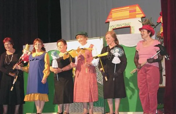 Palčica lutkovne skupine Žar