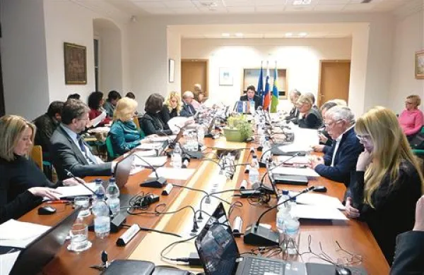 Šempetrski svetniki bodo jutri razpravljali tudi o domnevnih nepravilnostih pri preprodaji zanimivih vrtojbenskih zemljišč  