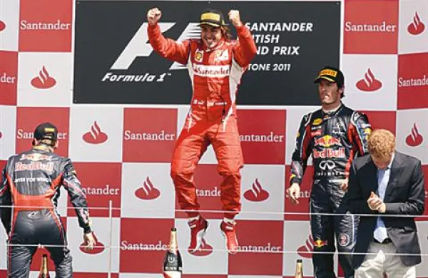 Fernando Alonso se je danes takole veselil zmage.