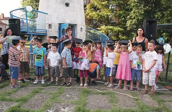 Cici maturanti so se poslovili od vrtca Ribica