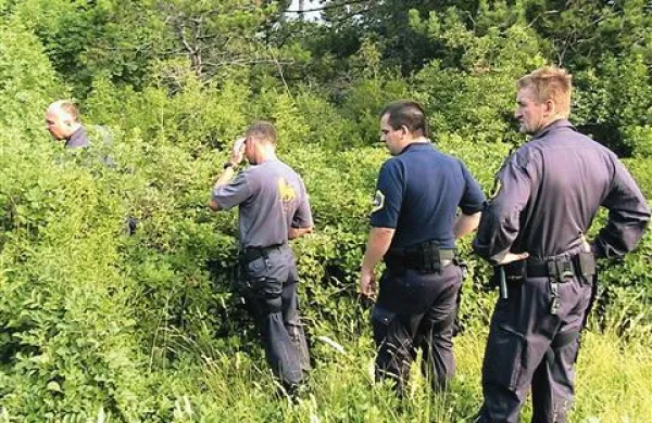 Policisti so truplo umorjenega Tržačana našli ob Napoleonovi poti na Cerje.