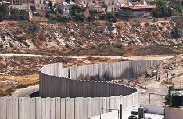 Arabska liga bo v Združenih narodih vložila zahtevo za priznanje palestinske države. 