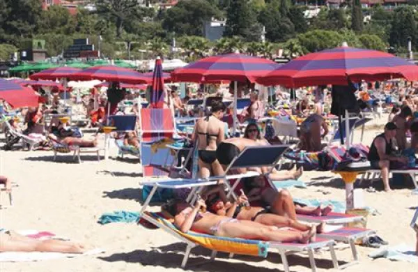 Slovenijo je letos obiskalo več turistov kot lani, a so potrošili manj.