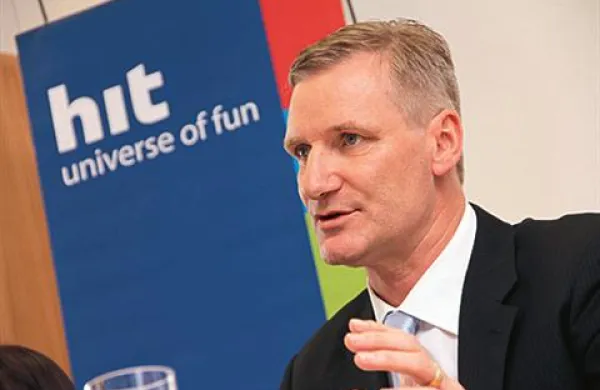 Prvi mož Hita Drago Podobnik je danes predsednika nadzornega sveta družbe Gorazda Podbevška seznanil s problemom študije, ki jo je pripravljal za Casino Portorož. 