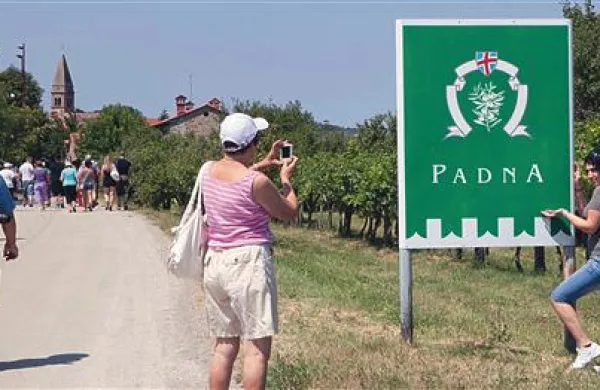 Zlasti za obiskovalce iz velikih mest je Padna oaza, kakršno redko vidijo.