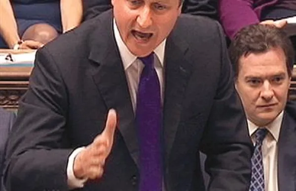 “Moja največja odgovornost je, da počistim to packarijo,” je dejal danes britanski premier David Cameron.