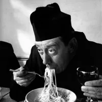 Fernandel med snemanjem filma Don Camillo, februar 1953