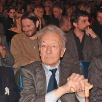 Osrednje srečevališče naših filmarjev je Festival slovenskega filma v Portorožu. Na fotografiji posnetek iz leta 2005: v ospredju danes že pokojni Matjaž Klopčič, za njim Igor Šterk, Jan Cvitkovič, Sašo Podgoršek ...