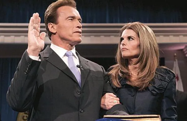 Nekdanji guverner Kalifornije Arnold Schwarzenegger zavrača plačevanje finančne podpore svoji ženi Marii Shriver.