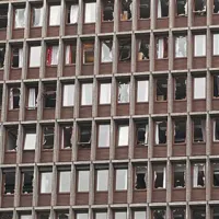 V eksploziji umrlo sedem ljudi, v strelskem napadu &scaron;tirje