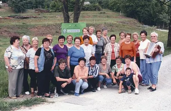 Vrtojbenke so zavihale rokave