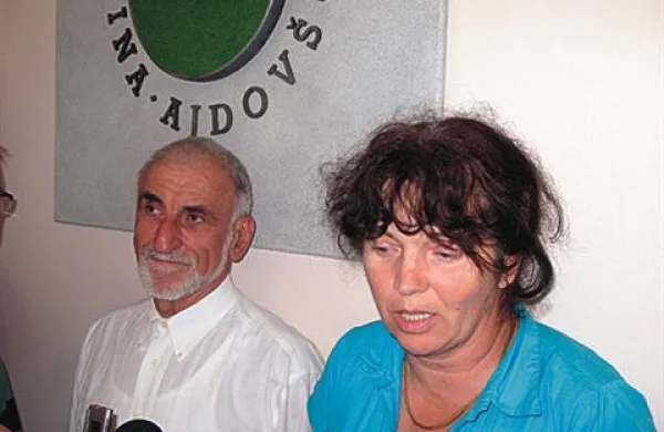 Ajdovski župan Marjan Poljšak in predstavnica zaposlenih na Fructalu Olga Trošt
