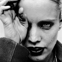 Anna Calvi