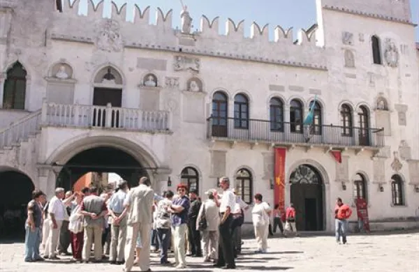 V Slovenijo je junija obiskalo za 11 odstotkov več turistov kot junija lani.