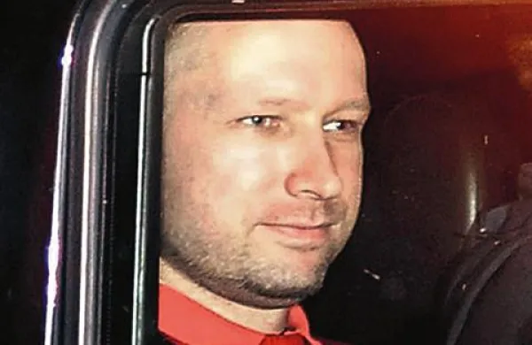 Anders Behring Breivik je bil tudi med drugim zaslišanjem izrazito miren in več kot pripravljen pojasniti podrobnosti terorističnega dejanja.