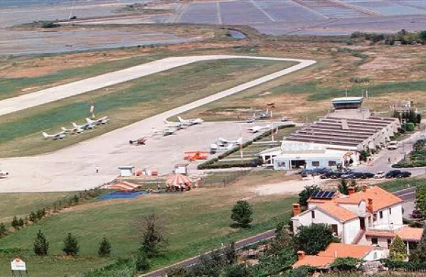 Sečoveljsko letališče želi lokalno, regijsko in čezmejno turistično destinacije prepričati, da so letalske povezave nujni sodobni  trend, ki omogoča gospodarski razvoj   