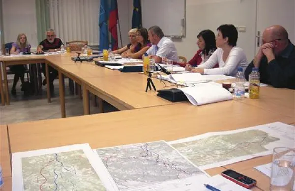 Bistriški svetniki bi avtocesto  speljali po smernici Jelšane 2, namesto izvoza pri Merečah pa za bližjo in hitrejšo pot do mestnega jedra priporočajo izhod Dobropolje