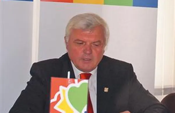 Nekdanji novogoriški župan Mirko Brulc, tudi član SD, je prepričan, da se mora stranka ozreti vase in se določiti, s kakšno vsebino bo kandidirala na volitvah.