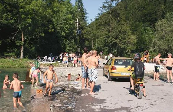 Kljub upanju, da ceste pred kopališčem ne bo treba zapirati, se bo avgusta to zgodilo