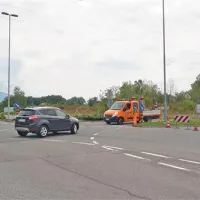 Zapore cest so kvečjemu zbegale kakšnega tujega turista. Na Bazari so jim cestarji razlagali, kako v Italijo.