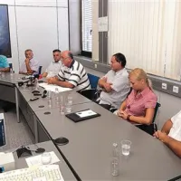 Člani GIZ Izvajalci pristaniških storitev so  opozorili, da ne gre vseh delodajalcev metati v isti koš 