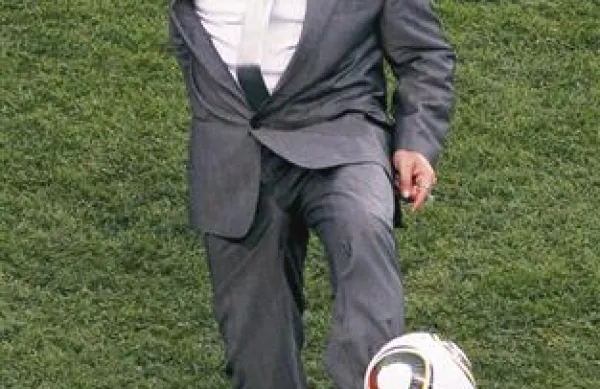 Diego Maradona bo po novem vodil dubajski klub Al Wasl.