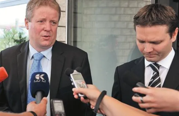 Predsednik nadzornega sveta Luke Koper Janez Požar je po seji nadzornikov povedal, da nadzorni svet upravo podpira pri pogajanjih z žerjavisti. 