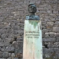 Spomenik labinski revolucionarki Giuseppini Martinuzzi