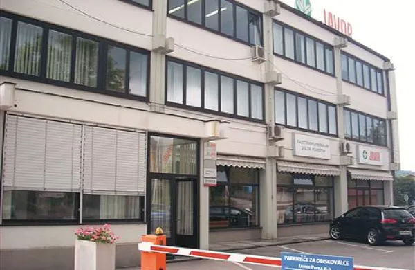Delavci Javor Pohištva bodo namesto v podjetje prihodnji teden hodili na sestanke na zavod za zaposlovanje.