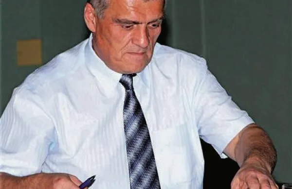 Delavski direktor v Luki Koper Matjaž Stare je povedal, da dela po osemdnevni stavki zdaj nemoteno potekajo na vseh terminalih. Foto: Zdravko Primožič/FPA