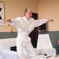 &ldquo;Bodimo srečni brez vzroka!&rdquo;