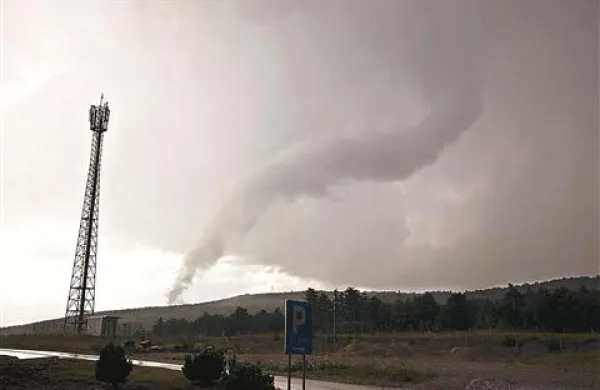 Tako se je 26. julija nad Kozino dvignil tornado
