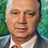 Tomaž M. Jamnik, član uprave Luke: “Aktivno smo odprli svoj žep. Pomagali bomo,  da se  očitane nepravilnosti glede dela podizvajalcev odpravijo in določijo pravila igre, kjer bodo vsi enakopravno sodelovali.”