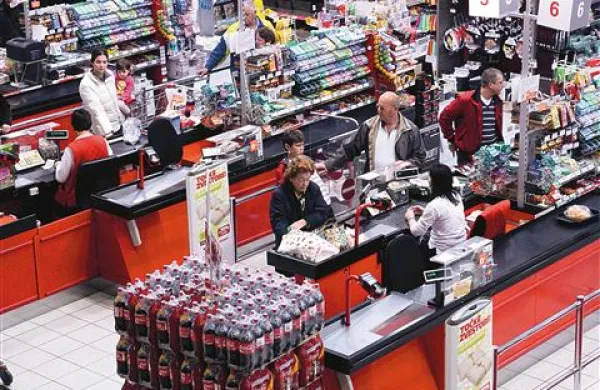  Do davčnih utaj pri poslovanju z gotovino prihaja večinoma pri majhnih podjetnikih, v podjetjih z več kot 30 zaposlenimi takšnih utaj skorajda ni zaznati.