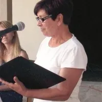Poezijo in prozo je v brkinskem narečju prebirala Danica Pardo.