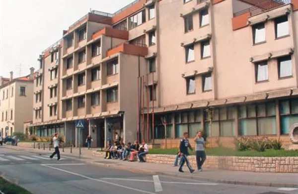Dijaški dom v Kopru gosti tudi študente.