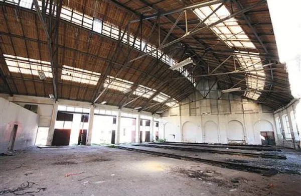 Bo to jesen  tudi nekdanja remizakončno začela  dobivati urejeno podobo? V njej si občina želi tudi galerijo in dvorano.