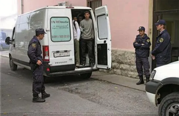 V Sloveniji je vse več ilegalnih pribežnikov. Foto: Danijel Cek