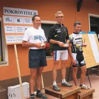 Na stopničkah je med gorskimi kolesarji najviše stopil Matjaž Mikloša, tudi odličen gorski tekač