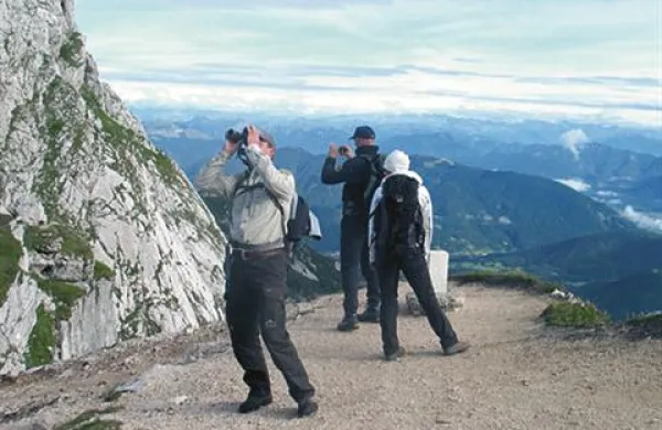 Zaradi lepega vremena je bil obisk slovenskih gora v minulem koncu tedna nad pričakovanji.