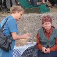 Komedijantki in avtorici veseloiger ter skečev Alenka Penko (levo) in Jadranka Boštjančič minulo  nedeljo na Sozah  