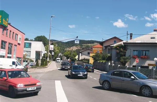 Križišče pri Špetiču (ob trgovskem centru Mikoza), skozi katerega se steka ves tranzitni promet proti Hrvaški, naj bi prihodnje leto postalo krožišče